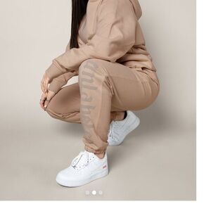 Unlabeled Jogger Pants for Women